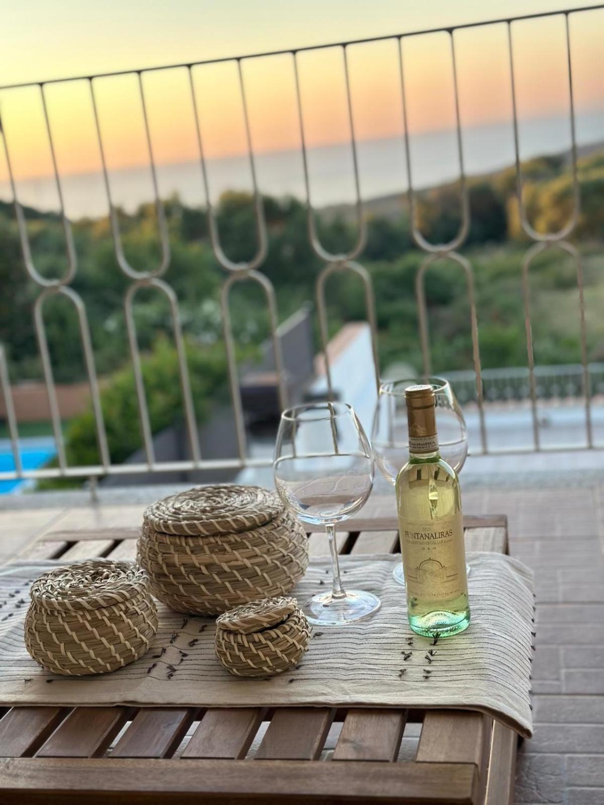 הוילה Cascabraga Costa Rossa View Sunset מראה חיצוני תמונה